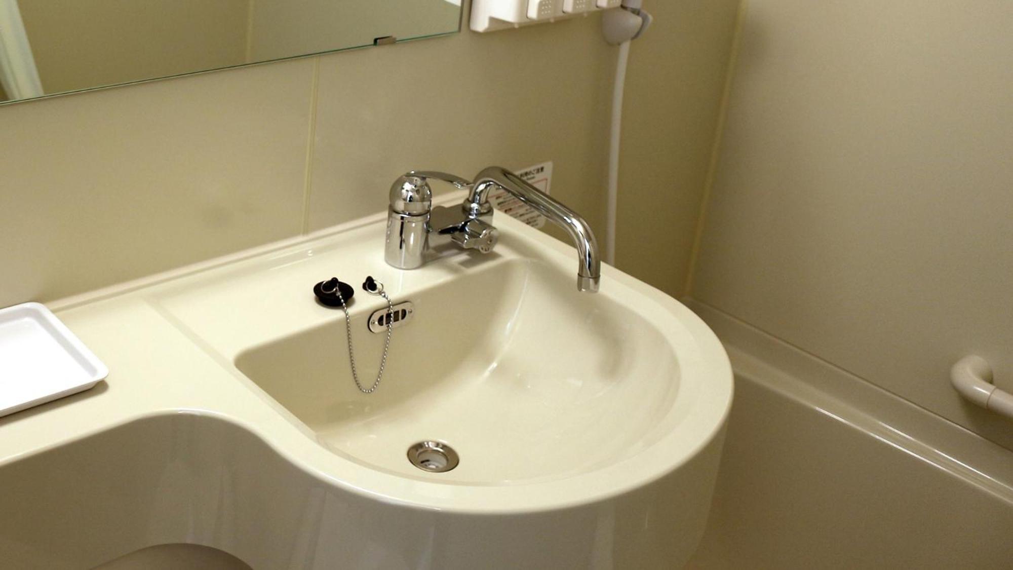Toyoko Inn Saitama Misato Ekimae 外观 照片