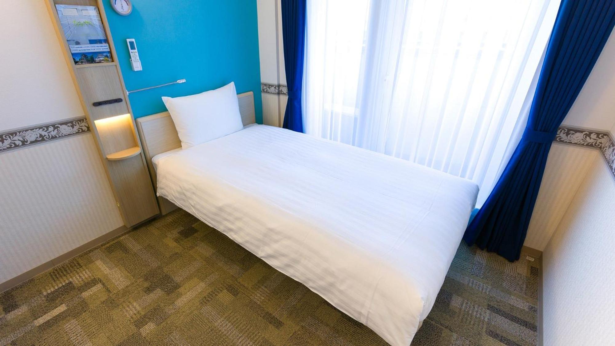 Toyoko Inn Saitama Misato Ekimae 客房 照片